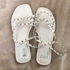 New, white Dolce Vita studded sandals, sz 6